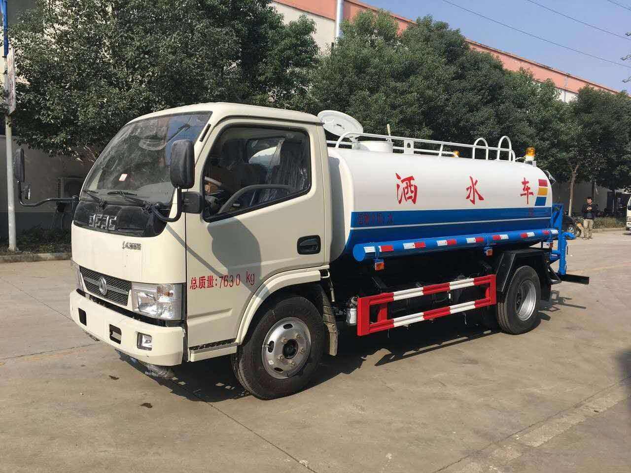 5噸灑水車在哪里有賣？湖北楚勝汽車13886887089